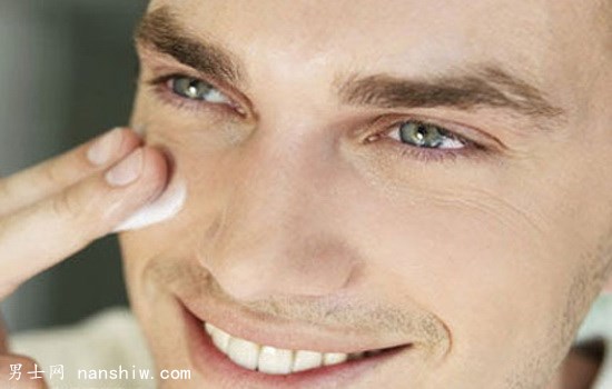 男士护肤正确步骤 6步让你拥有好肌肤