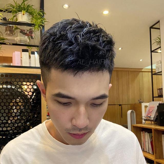 长相不帅的男生，可以尝试剪这5款发型，时尚个性提升颜值